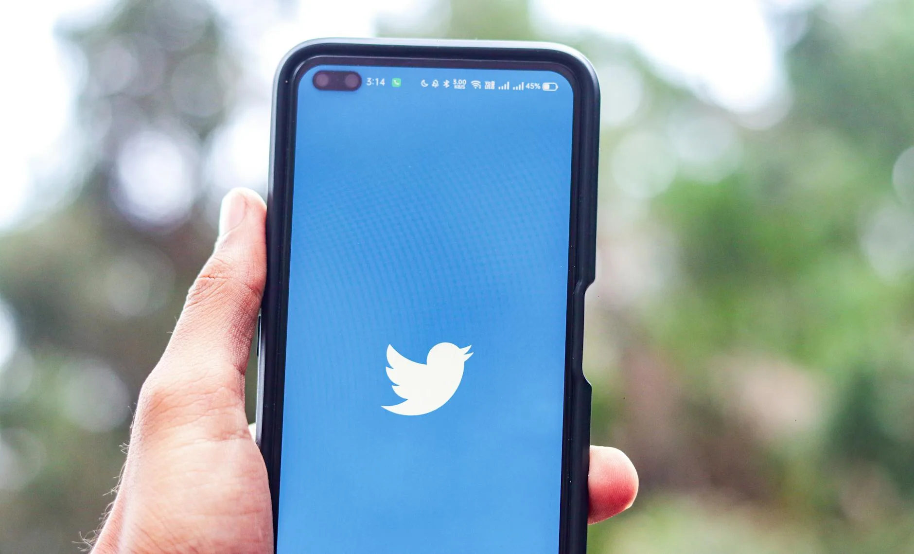 Photo by Sanket Mishra on Pexels | Kesalahan Mencuci Jok Mobil Sendiri illustration