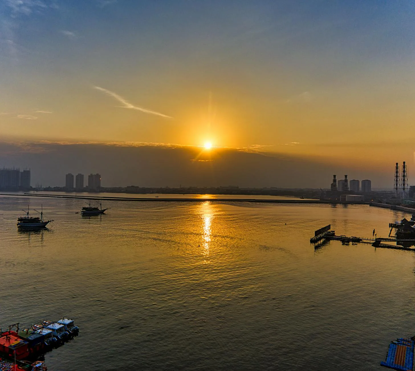 Photo by Tom Fisk on Pexels | Jasa Cuci Kasur Kelapa Gading illustration